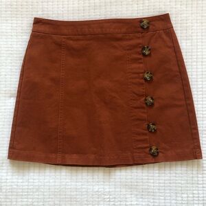 Chloe & Katie Rust Button-Accent Mini Skirt